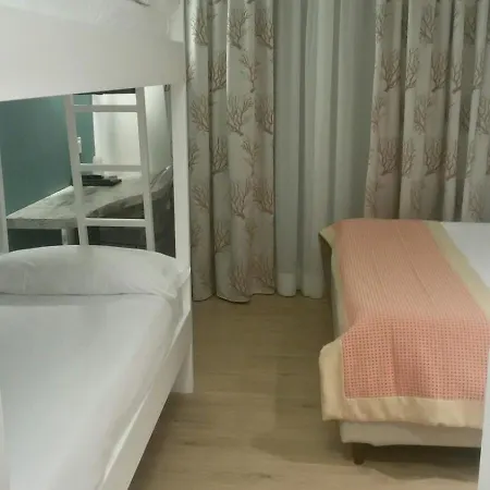 Szálloda Gabbiano 3*