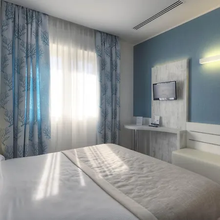 Hotel Gabbiano 3*