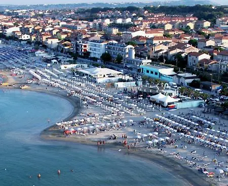 Szálloda Gabbiano Civitanova Marche